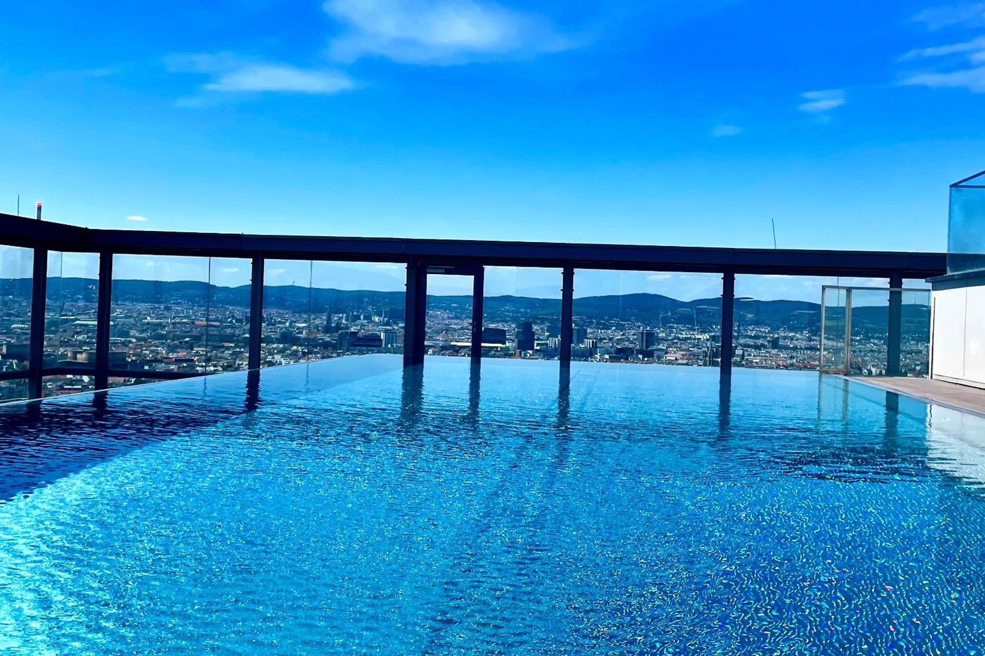 Panorama Sky Apartment I Rooftop Pool I Metro Station Vienne Extérieur photo