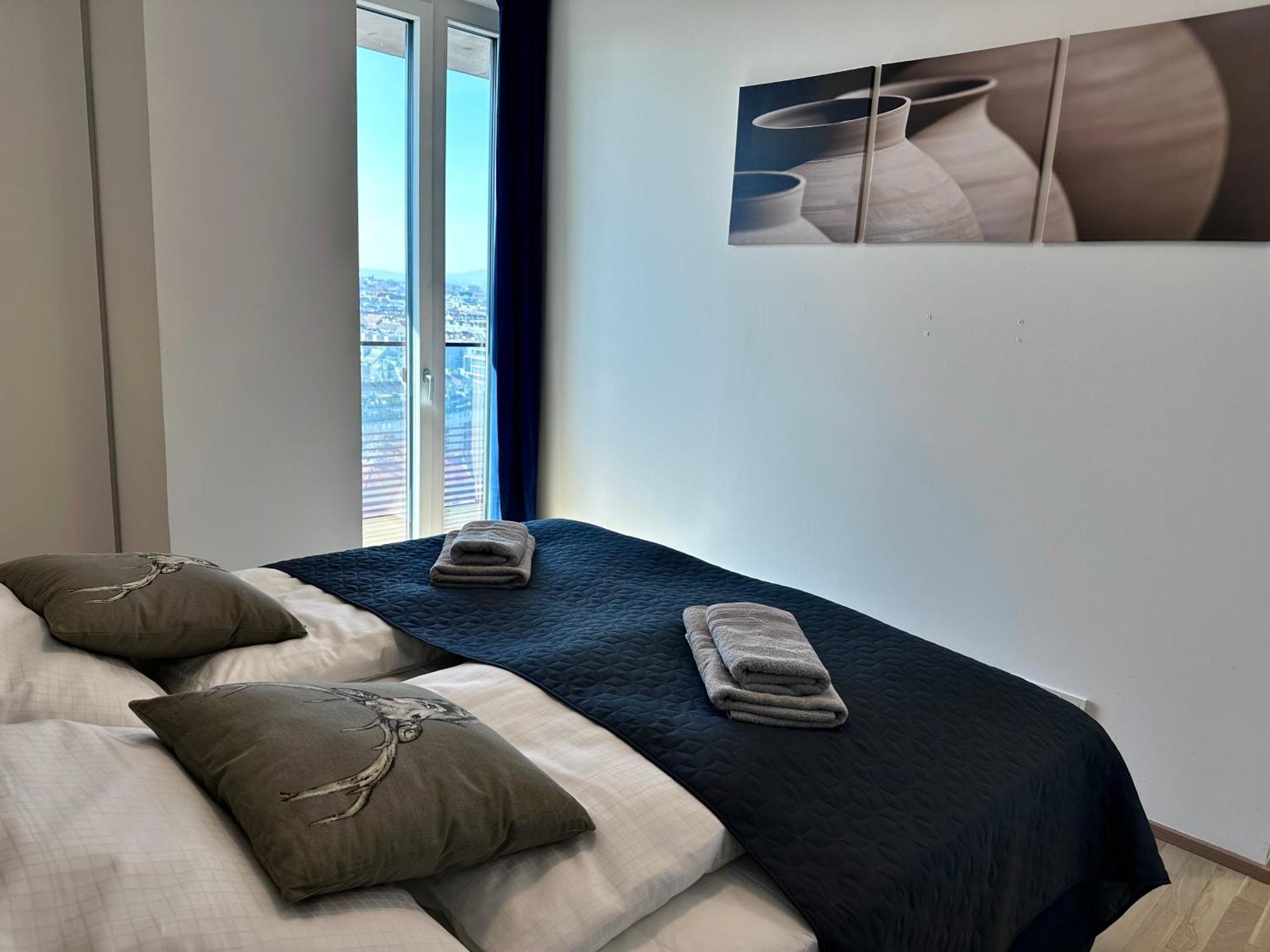 Panorama Sky Apartment I Rooftop Pool I Metro Station Vienne Extérieur photo