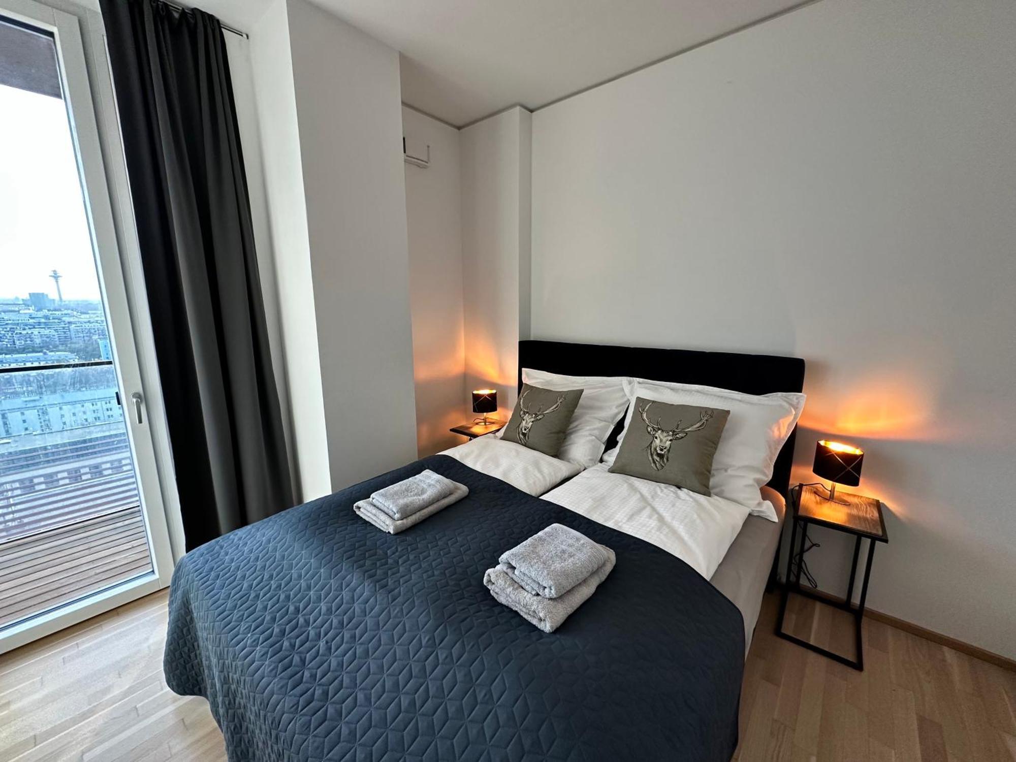 Panorama Sky Apartment I Rooftop Pool I Metro Station Vienne Extérieur photo